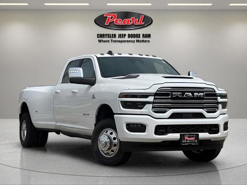 Bright White Clearcoat 2026 RAM 3500 Laramie Crew Cab 4x4 8' Box