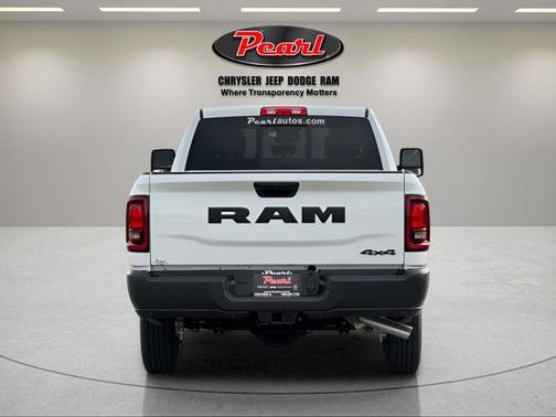2026 RAM 2500 Tradesman Crew Cab 4x4 6'4' Box