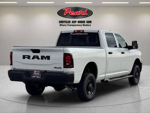 2026 RAM 2500 Tradesman Crew Cab 4x4 6'4' Box