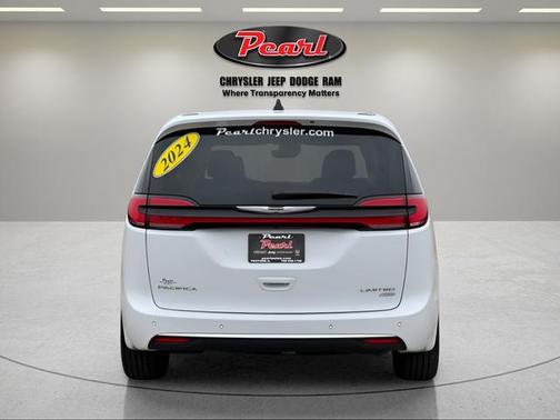 2024 Chrysler Pacifica Limited
