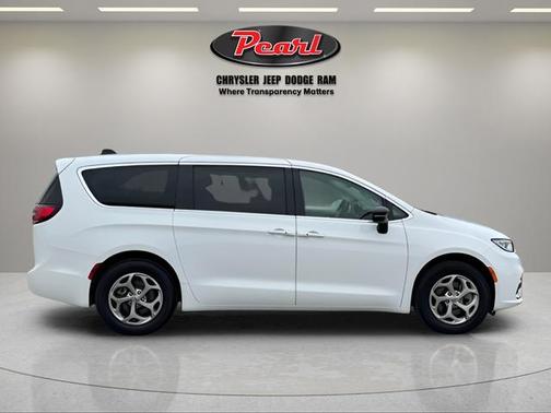 2024 Chrysler Pacifica Limited