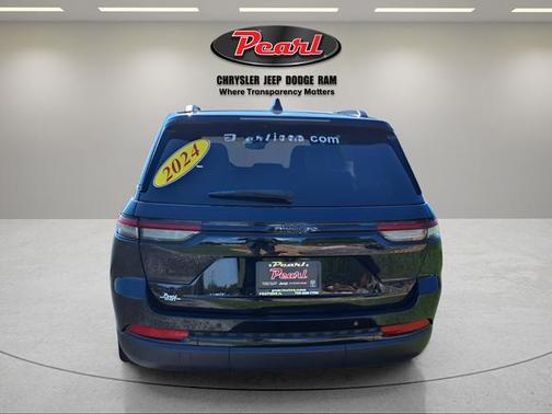 2024 Jeep Grand Cherokee Altitude