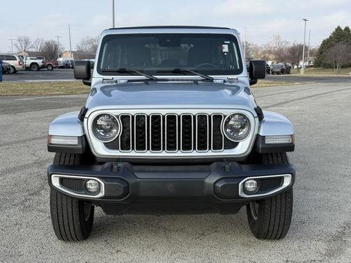 2024 Jeep Wrangler 4-Door Sahara 4x4