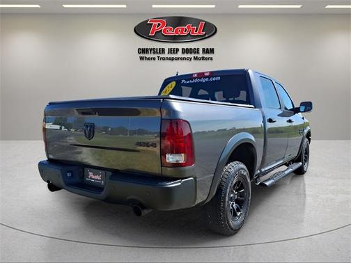 2024 RAM 1500 Classic Warlock Crew Cab 4x4 5'7' Box