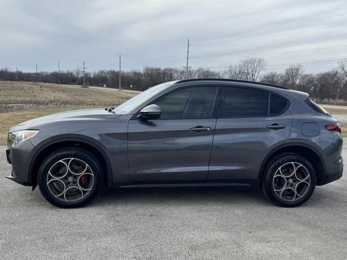 2018 Alfa Romeo Stelvio Sport