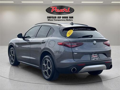 2018 Alfa Romeo Stelvio Sport