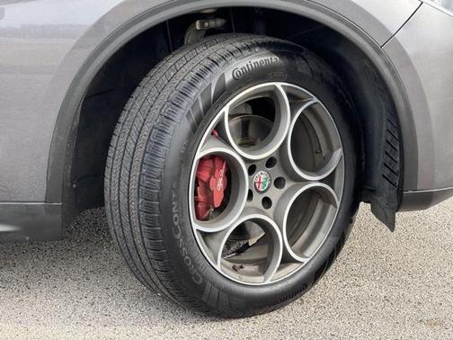 2018 Alfa Romeo Stelvio Sport