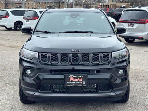 Diamond Black Crystal Pearlcoat 2026 Jeep Compass Latitude