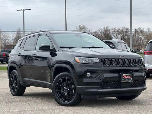 Diamond Black Crystal Pearlcoat 2026 Jeep Compass Latitude