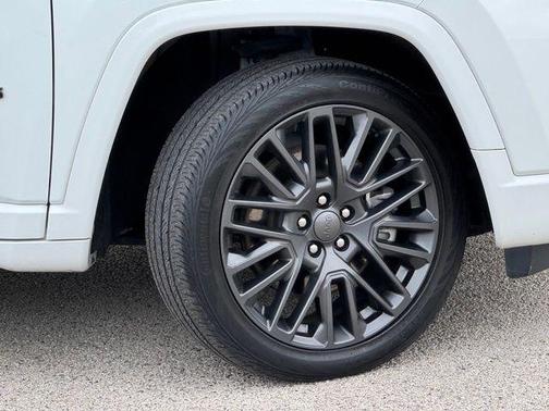 Bright White Clearcoat 2023 Jeep Compass High Altitude