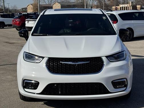 2026 Chrysler Pacifica Limited