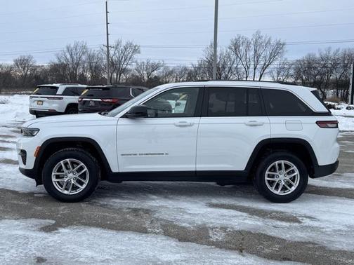 2023 Jeep Grand Cherokee Laredo