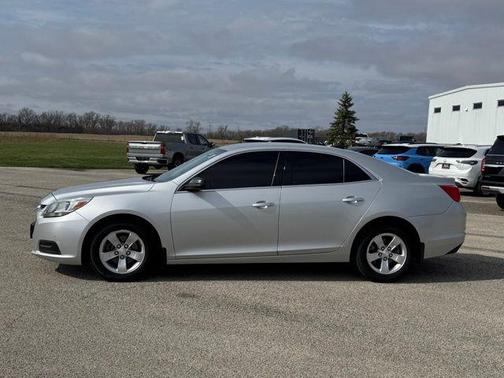 Silver Ice Metallic 2014 Chevrolet Malibu 1LS