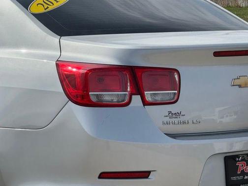 Silver Ice Metallic 2014 Chevrolet Malibu 1LS