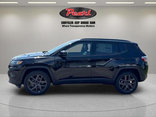 Diamond Black Crystal Pearlcoat 2026 Jeep Compass Limited