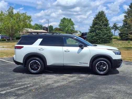 2024 Nissan Pathfinder Rock Creek 4WD
