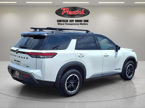 2024 Nissan Pathfinder Rock Creek 4WD