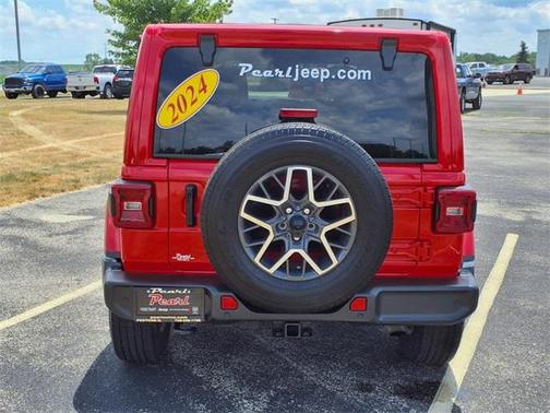 2024 Jeep Wrangler 4-Door Sahara 4x4