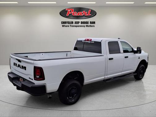 2025 RAM 2500 Tradesman Crew Cab 4x4 8' Box