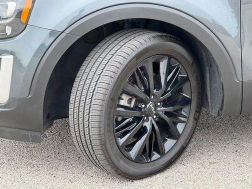 Gravity Gray 2022 Kia Telluride SX