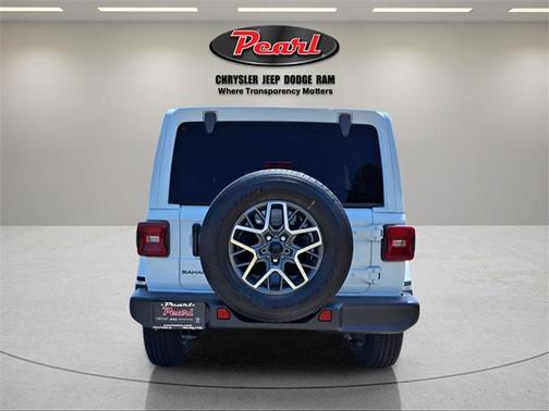 2025 Jeep Wrangler 4-Door Sahara 4x4