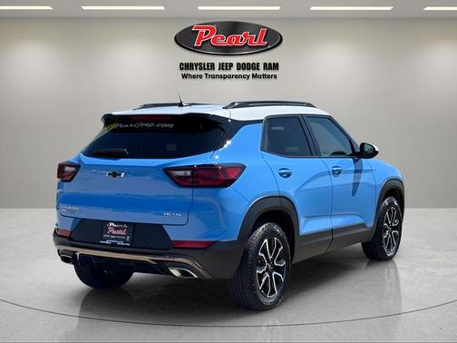 Fountain Blue 2024 Chevrolet Trailblazer ACTIV
