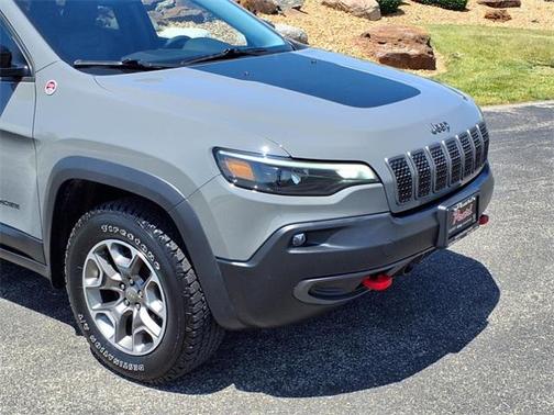 2022 Jeep Cherokee Trailhawk