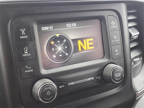 2022 RAM 3500 Tradesman Crew Cab 4x4 8' Box