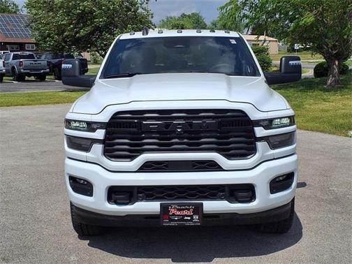 2025 RAM 2500 Big Horn Crew Cab 4x4 8' Box