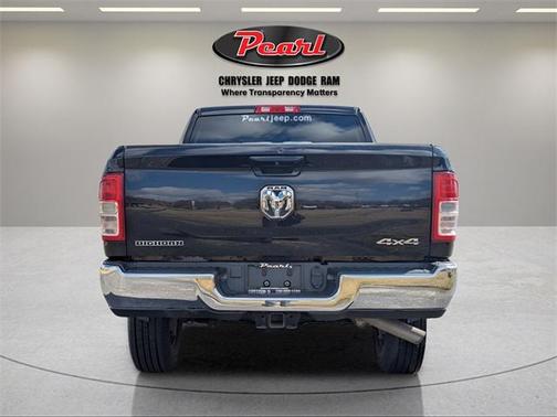2022 RAM 2500 Big Horn Crew Cab 4x4 6'4' Box