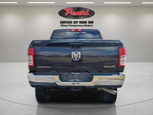 2022 RAM 2500 Big Horn Crew Cab 4x4 6'4' Box
