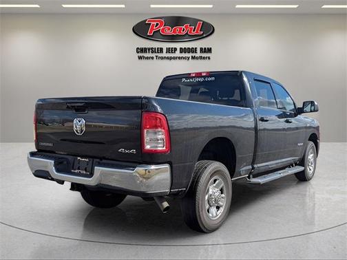 2022 RAM 2500 Big Horn Crew Cab 4x4 6'4' Box