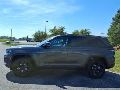 2025 Jeep Grand Cherokee Altitude