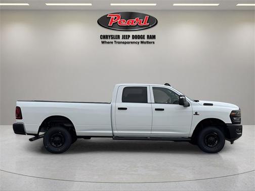 2026 RAM 2500 Tradesman Crew Cab 4x4 8' Box