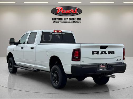 2026 RAM 2500 Tradesman Crew Cab 4x4 8' Box