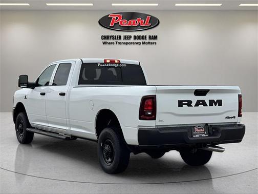 2026 RAM 2500 Tradesman Crew Cab 4x4 8' Box