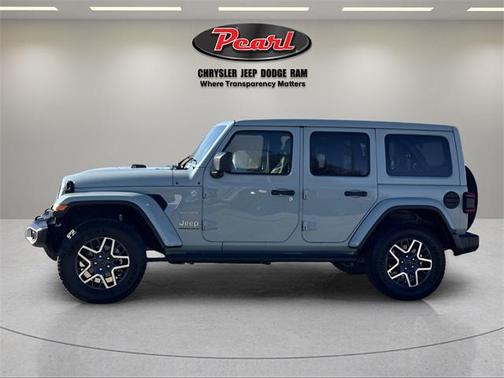 2024 Jeep Wrangler 4-Door Sahara 4x4