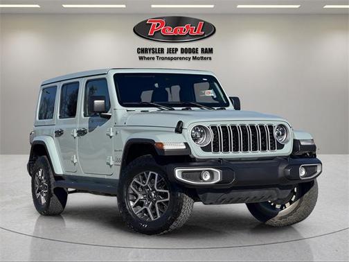 2024 Jeep Wrangler 4-Door Sahara 4x4