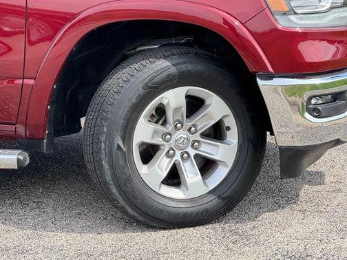 Delmonico Red Pearlcoat 2022 RAM 1500 Laramie