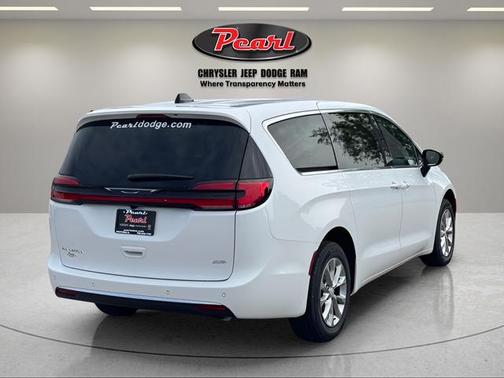 Pw7 2027 Chrysler Pacifica L