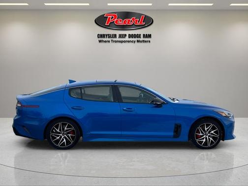 2023 Kia Stinger GT-Line