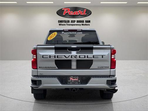 2024 Chevrolet Silverado 1500 Custom