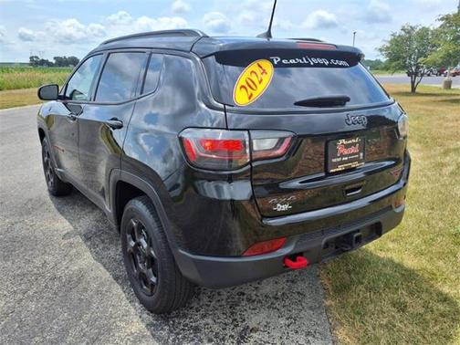 2024 Jeep Compass Trailhawk