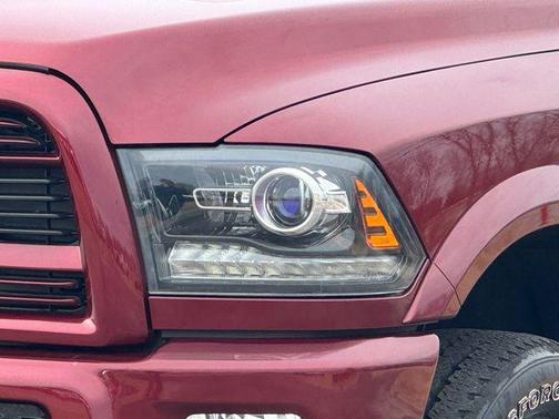 2018 RAM 2500 Laramie Crew Cab 4x4 6'4' Box