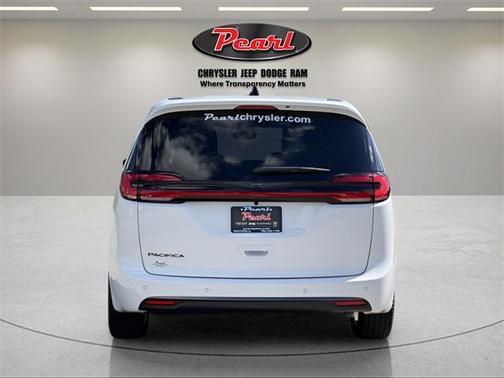 2026 Chrysler Pacifica L