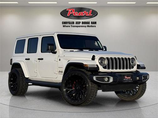 2024 Jeep Wrangler 4-Door Sahara 4x4
