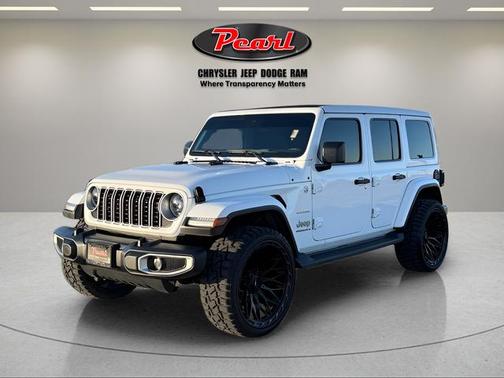 2024 Jeep Wrangler 4-Door Sahara 4x4