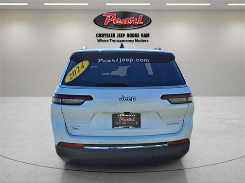 2024 Jeep Grand Cherokee L Laredo