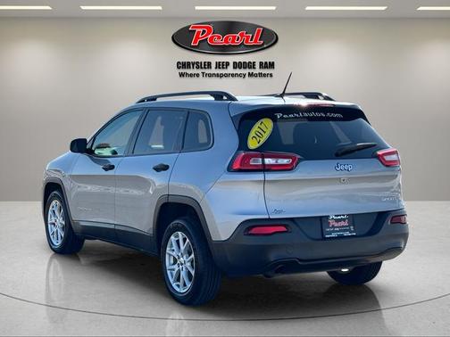 2017 Jeep Cherokee Sport