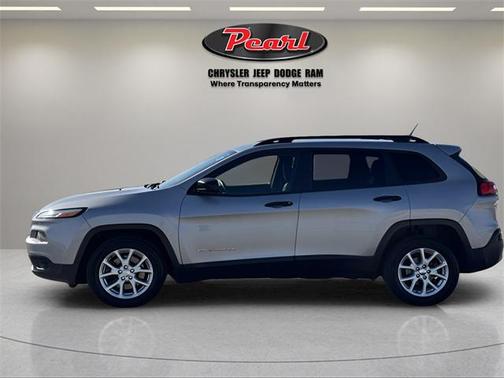 2017 Jeep Cherokee Sport